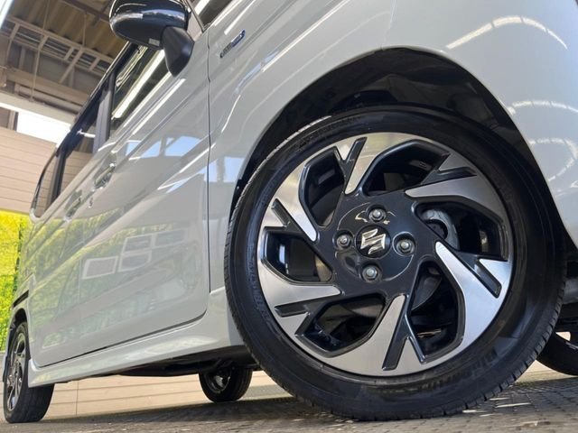 �y����15�C���`�A���~�z�C�[���z�O�ςɃ}�b�`���������A���~�z�C�[���𑕒����Ă���܂��B�e��ЊO�A���~�z�C�[����A�X�^�b�h���X�^�C�����戵�����Ă���܂��B���񂲑��k����������