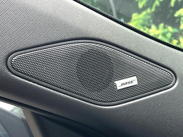 �yBOSE�T�E���h�V�X�e���z�Տꊴ���ӂ��N���A�ȉ����Ɣ��͂̂���ቹ�ŁA���s���ł����C�u���o�̃T�E���h��������ԓ��̂ǂ̐Ȃł����������y���߂܂�!