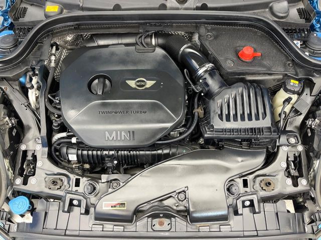 �����X�ł́A�e���[�J�[�̐�p�f�f�e�X�^�[�𓱓��B���Ǝ��i�����e�N�j�J���X�^�b�t���풓���Ă���܂��̂ŁA������̍ۂɂ����S���Ă����p���������܂��B