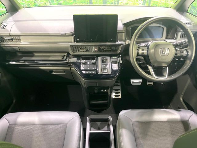 ステップワゴン2.0 e:HEV スパーダ