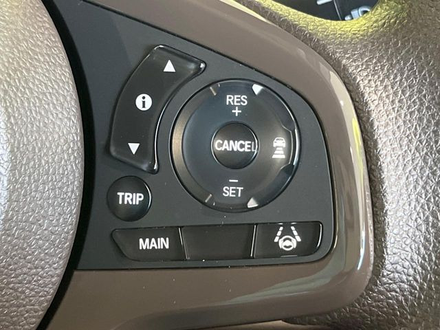 �y�A�_�v�e�B�u�N���[�Y�R���g���[���z�������H�ł̒��������s���y��!!�����ő��x��ۂN���[�Y�R���g���[�����A�Փˌy���V�X�e���ƘA�g���A�O���̎ԗ������m���ĎԊԂ�ۂ悤�ɑ��x���߂��Ă���܂�!!