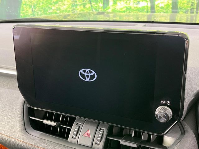 �y10.5�C���` �f�B�X�v���C�I�[�f�B�I�z���ʂ̃f�B�X�v���C��AppleCarPlay��AndroidAuto�����p�\�B�傫�ȉ�ʂŃX�}�z�i�r�A�v���������p���������܂���