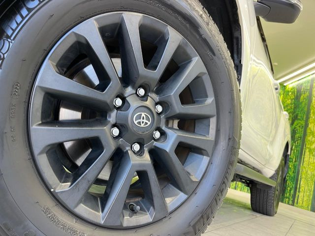 �y����18�C���`�A���~�z�C�[���z�O�ςɃ}�b�`���������A���~�z�C�[���𑕒����Ă���܂��B�e��ЊO�A���~�z�C�[����A�X�^�b�h���X�^�C�����戵�����Ă���܂��B���񂲑��k����������