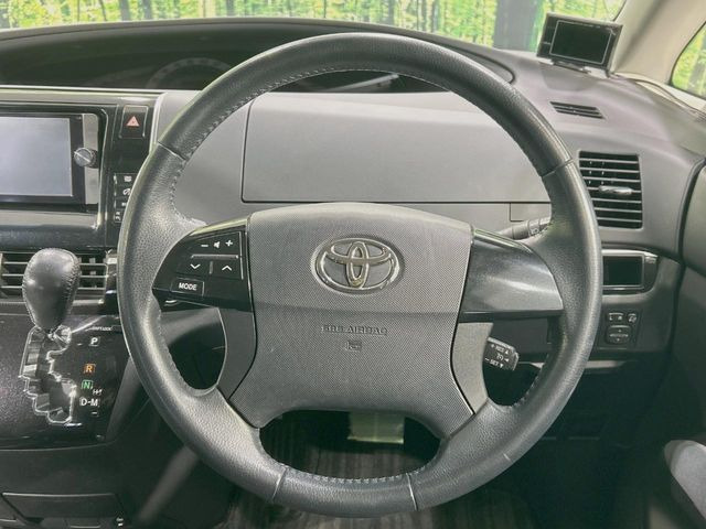 �y�����v�����X�e�A�����O�z�㎿�Ȋv���g�p���邱�ƂŁA��ɂ����������݂ƂĂ��^�]���₷���n���h���ł���