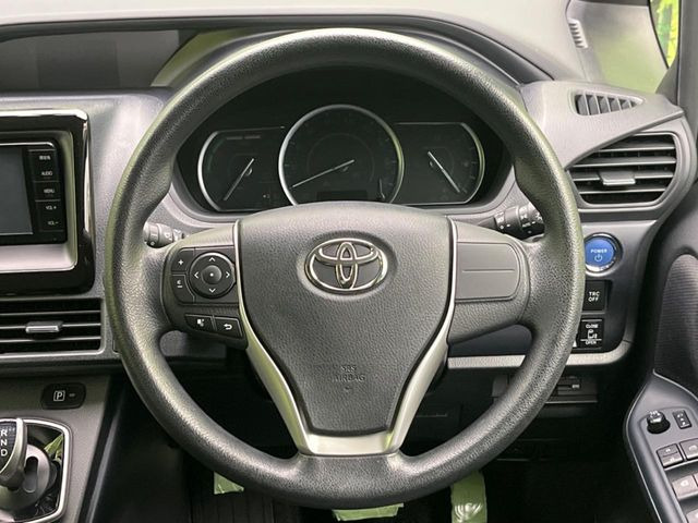 �y�����v�����X�e�A�����O�z�㎿�Ȋv���g�p���邱�ƂŁA��ɂ����������݂ƂĂ��^�]���₷���n���h���ł���