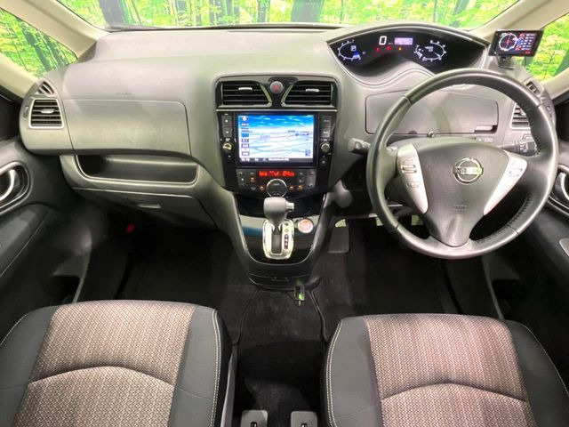 セレナ2.0 ハイウェイスター Vセレクション