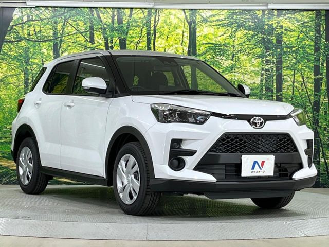 高透明度のガラス皮膜で撥水はもちろん、上質なツヤ・光沢を実現。紫外線や酸性雨から大切な愛車を保護し、色あせ・劣化を防止。「弾スプラッシュコート」、「弾プリミッサコート」からお選びいただけます。