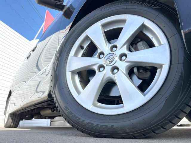 �y����17�C���`�A���~�z�C�[���z�O�ςɃ}�b�`���������A���~�z�C�[���𑕒����Ă���܂��B�e��ЊO�A���~�z�C�[����A�X�^�b�h���X�^�C�����戵�����Ă���܂��B���񂲑��k����������