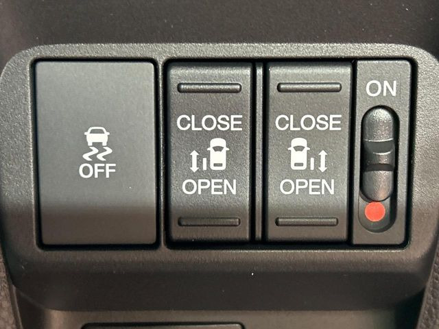 �y�����p���[�X���C�h�h�A�z�X�}�[�g�L�[��^�]�Ȃ̃X�C�b�`�Ō�ȗ����X���C�h�h�A�̊J���\���d��������͂����ăh�A���J����K�v�������A�����Ȃ��q�l�ł��ȒP�ɊJ���߂ł����K�ł���