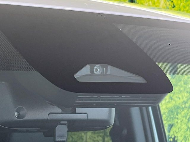 �y�g���^�Z�[�t�e�B�Z���X�z���s���ɑO���̎ԗ�����F�����A�Փ˂������Ȏ��͌x��ƃu���[�L�ŏՓˉ���Ɣ�Q�y�����A�V�X�g�B�����S�Ƀh���C�u�����y���݂��������܂��B