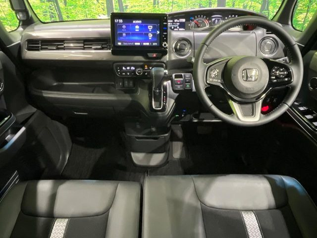 N-BOXカスタムL ターボ スタイルプラス ブラック