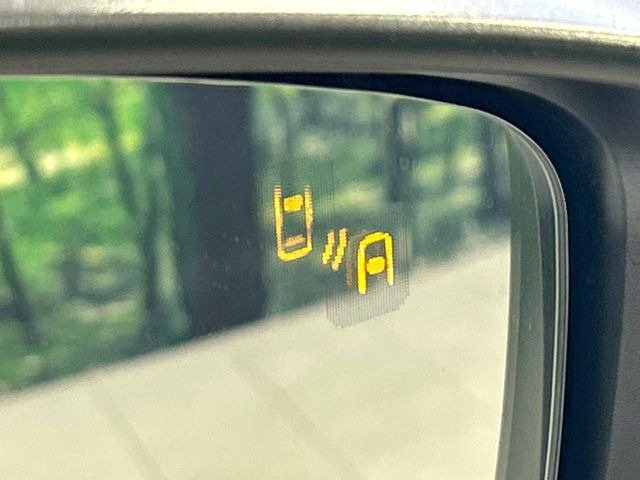 �y�u���C���h�X�|�b�g���j�^�����O�z���s���A�h�A�~���[�̎��p�ɂȂ�₷���ӏ��Ɍ㑱�Ԃ��ڋ߂���ƃT�C�h�~���[�t�߂Ɍx����\���A�h���C�o�[�ɒ��ӊ��N�����Ă���܂��B