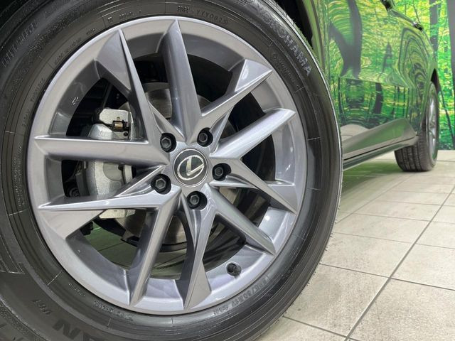 �y����17�C���`�A���~�z�C�[���z�O�ςɃ}�b�`���������A���~�z�C�[���𑕒����Ă���܂��B�e��ЊO�A���~�z�C�[����A�X�^�b�h���X�^�C�����戵�����Ă���܂��B���񂲑��k����������