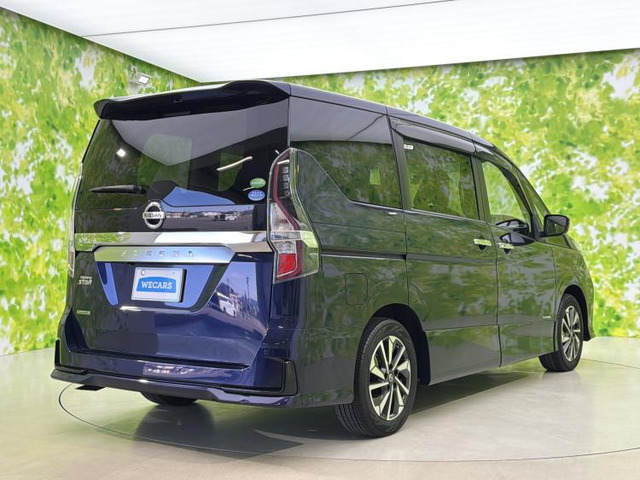 セレナ2.0 ハイウェイスターV