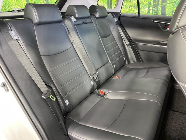 �y���烌�U�[�V�[�g�z����̂ӂ���肪�e�ՂŃ����e�i���X�����ȒP�ȁA�@�\���ɗD��鍇����v���̗p�����㎿�ȃV�[�g�ł��B����S�n���悭�A���������ӂ��S�n�ǂ��ԓ���Ԃ����o���Ă���܂��B