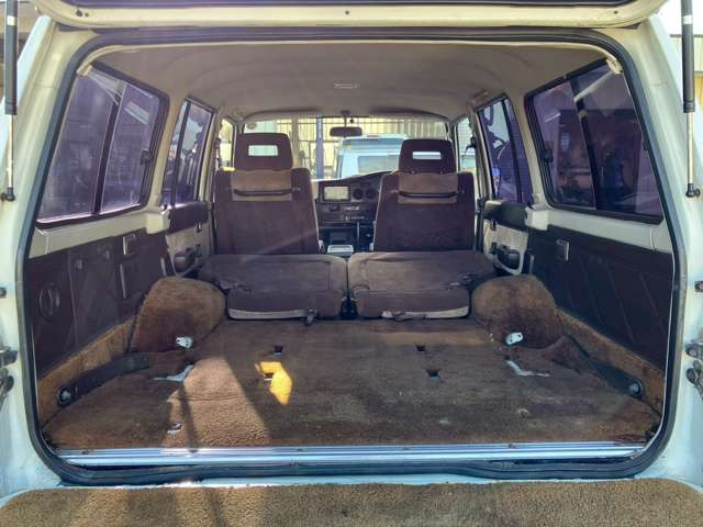 �C�ɂȂ邨�Ԃ�����܂�����E�̓d�b�ԍ����璼�ڂ��X�ɂ��₢���킹���������B�x�����@����ԗ����A��Ԃ܂łȂ�ł������������Ē����܂��B�X�^�b�t�ꓯ���A�����҂����Ă���܂��B