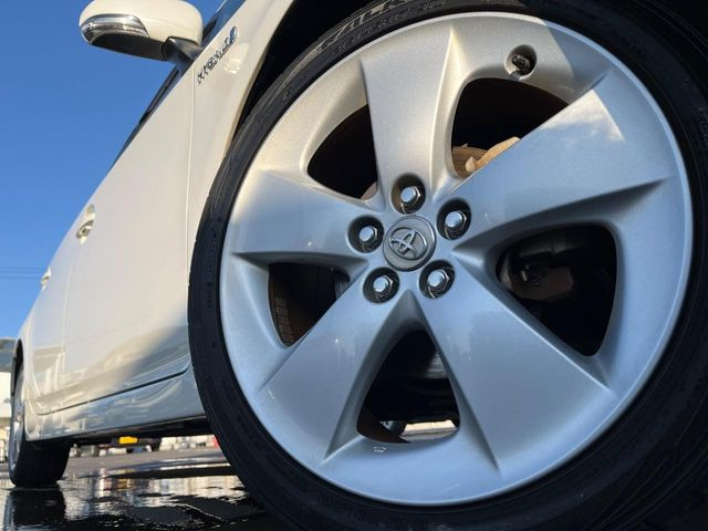 �y����17�C���`�A���~�z�C�[���z�O�ςɃ}�b�`���������A���~�z�C�[���𑕒����Ă���܂��B�e��ЊO�A���~�z�C�[����A�X�^�b�h���X�^�C�����戵�����Ă���܂��B���񂲑��k����������