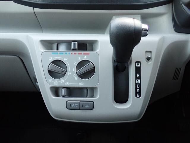 �V�t�g�ƃG�A�R���ł��B�_�C�������̃}�j���A���G�A�R���ɂȂ�܂��B�V���v���Ŏg���₷��!