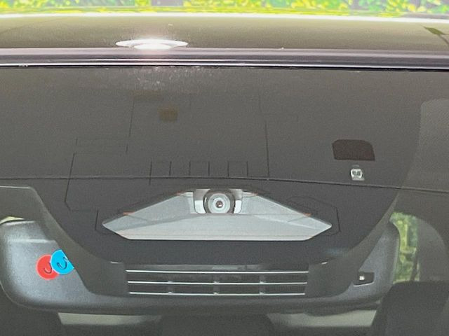 �y�g���^�Z�[�t�e�B�Z���X�z���s���ɑO���̎ԗ�����F�����A�Փ˂������Ȏ��͌x��ƃu���[�L�ŏՓˉ���Ɣ�Q�y�����A�V�X�g�B�����S�Ƀh���C�u�����y���݂��������܂��B