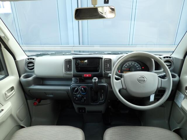 �C���p�l�摜�ɂȂ�܂��B�ԓ��͐��Ǝ҂ɂĎ����N���[�j���O�{�H�ς݂Ȃ̂ŁA��ϐ����ł��B