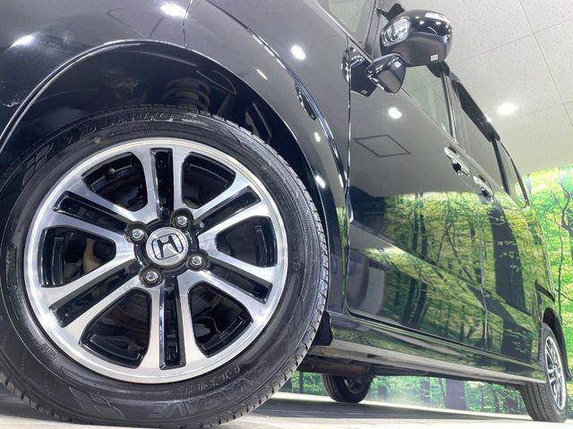 �y����14�C���`�A���~�z�C�[���z�O�ςɃ}�b�`���������A���~�z�C�[���𑕒����Ă���܂��B�e��ЊO�A���~�z�C�[����A�X�^�b�h���X�^�C�����戵�����Ă���܂��B���񂲑��k����������