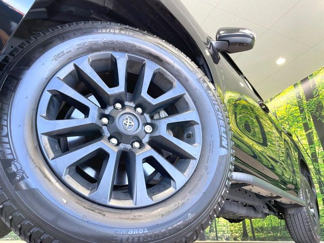 �y����18�C���`�A���~�z�C�[���z�O�ςɃ}�b�`���������A���~�z�C�[���𑕒����Ă���܂��B�e��ЊO�A���~�z�C�[����A�X�^�b�h���X�^�C�����戵�����Ă���܂��B���񂲑��k����������