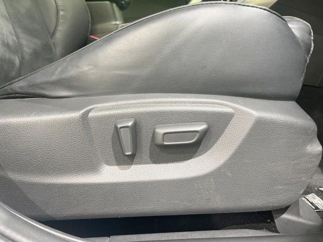 �y�p���[�V�[�g�z�X�C�b�`��ŊȒP�ɃV�[�g�̔��������\!�d��������͂�����܂���!���K�ȃV�[�g�|�W�V�����ɃZ�b�g���āA���K�ȃh���C�u�����y���݂��������B