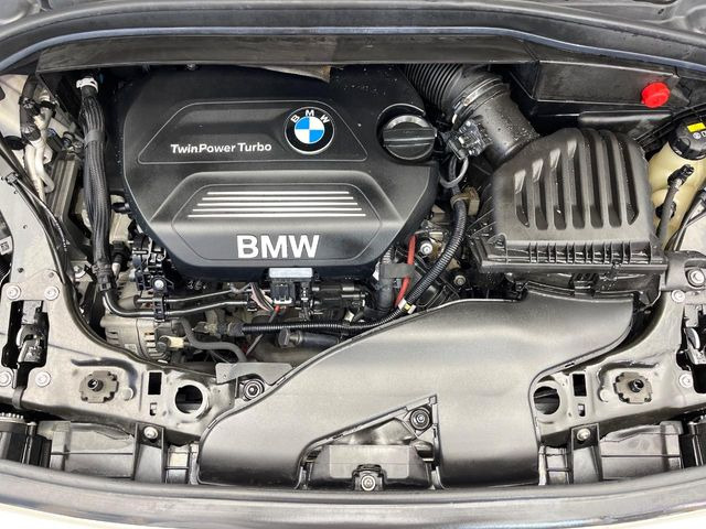 �����X�ł́A�e���[�J�[�̐�p�f�f�e�X�^�[�𓱓��B���Ǝ��i�����e�N�j�J���X�^�b�t���풓���Ă���܂��̂ŁA������̍ۂɂ����S���Ă����p���������܂��B