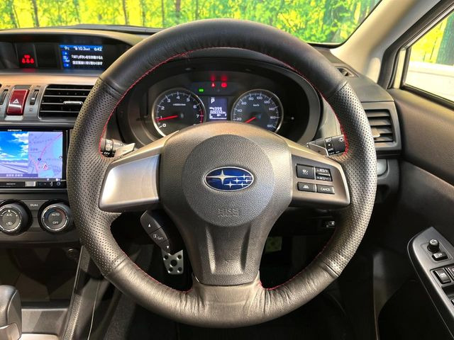 �y�����v�����X�e�A�����O�z�㎿�Ȋv���g�p���邱�ƂŁA��ɂ����������݂ƂĂ��^�]���₷���n���h���ł���