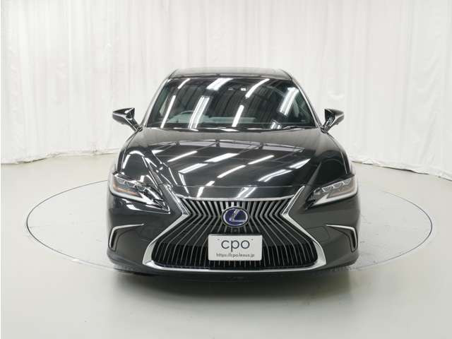 ES300h バージョンL