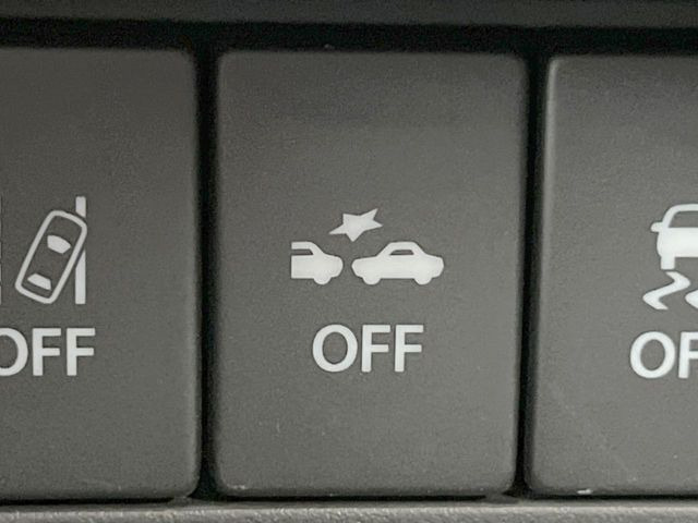 �y�X�Y�L �Z�[�t�e�B�T�|�[�g�z���s���ɑO���̎ԗ�����F�����A�Փ˂������Ȏ��͌x��ƃu���[�L�ŏՓˉ���Ɣ�Q�y�����A�V�X�g�B�����S�Ƀh���C�u�����y���݂��������܂��B