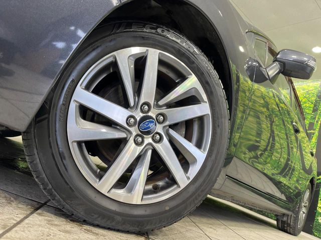 �y����16�C���`�A���~�z�C�[���z�O�ςɃ}�b�`���������A���~�z�C�[���𑕒����Ă���܂��B�e��ЊO�A���~�z�C�[����A�X�^�b�h���X�^�C�����戵�����Ă���܂��B���񂲑��k����������