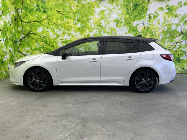 カローラツーリング1.8 ハイブリッド W×B E-Four 4WD