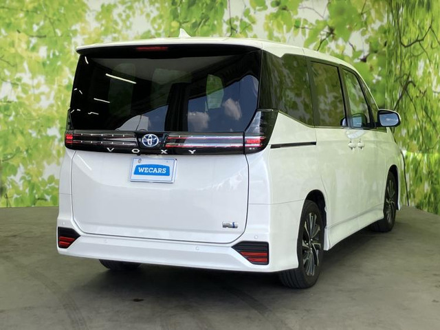 ヴォクシー1.8 ハイブリッド S-Z