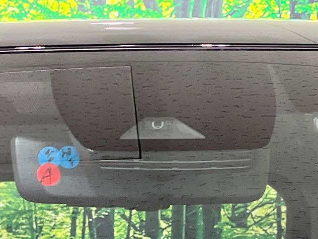 �y�g���^�Z�[�t�e�B�Z���X�z���s���ɑO���̎ԗ�����F�����A�Փ˂������Ȏ��͌x��ƃu���[�L�ŏՓˉ���Ɣ�Q�y�����A�V�X�g�B�����S�Ƀh���C�u�����y���݂��������܂��B