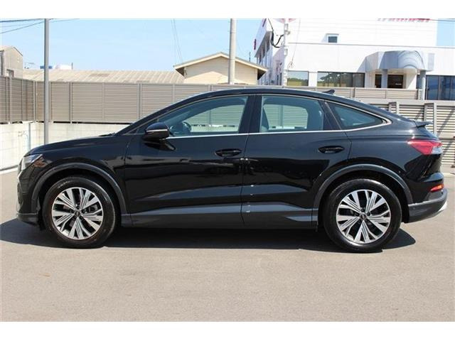 Q4スポーツバックe-tron40 アドバンスド