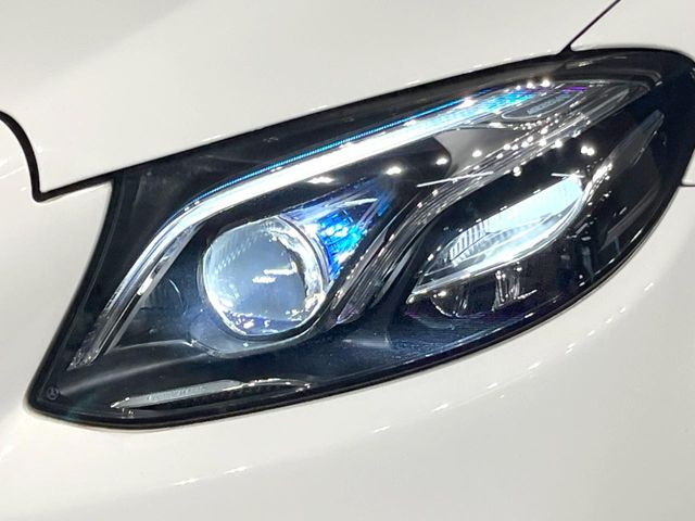 ��LED�w�b�h���C�g:��ԑ��s�����ǍD�Ȏ��E���m�ۂ����S���ĉ^�]�ł��鍂�P�xLED�w�b�h���C�g�𑕔�!�_�����x�������A����d�͂��}�����Ă��܂��B