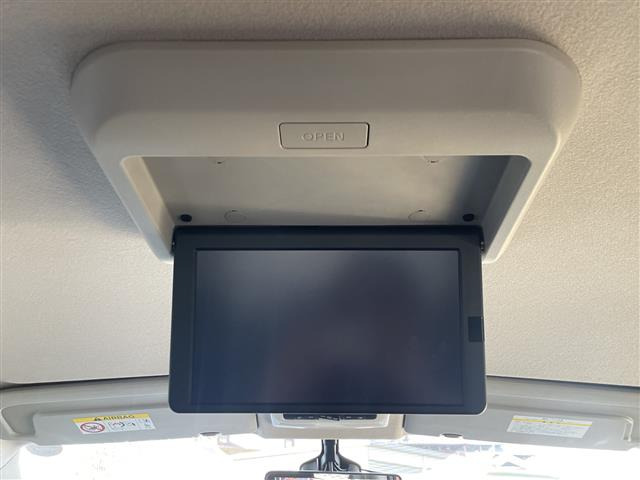 セレナ1.2 e-POWER ハイウェイスターV