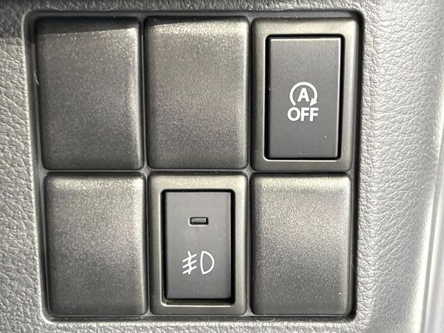 �y�A�C�h�����O�X�g�b�v�z�ԐM����a�؂Œ�Ԃ����ۂɃG���W�����~���A���ʂȔR���̏����}���܂��B�R��������ی�ɂȂ���@�\��G���W���̓u���[�L�𗣂��΍Ďn�����܂��B