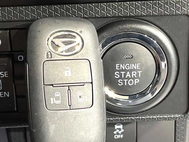 �y�L�[�t���[�V�X�e���z�J�o����|�P�b�g�ɓ��ꂽ�܂܂ł��h�A�̎{���E�������\�ȃX�}�[�g�L�[�𑕔��B�G���W���̃I���E�I�t�����J�M�����o���K�v����������Ƃ��Ă��֗��ł���