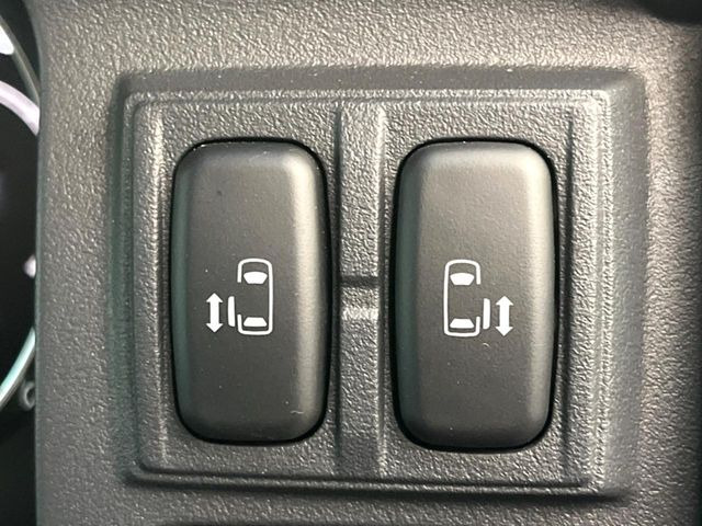 �y�����p���[�X���C�h�h�A�z�X�}�[�g�L�[��^�]�Ȃ̃X�C�b�`�Ō�ȗ����X���C�h�h�A�̊J���\���d��������͂����ăh�A���J����K�v�������A�����Ȃ��q�l�ł��ȒP�ɊJ���߂ł����K�ł���