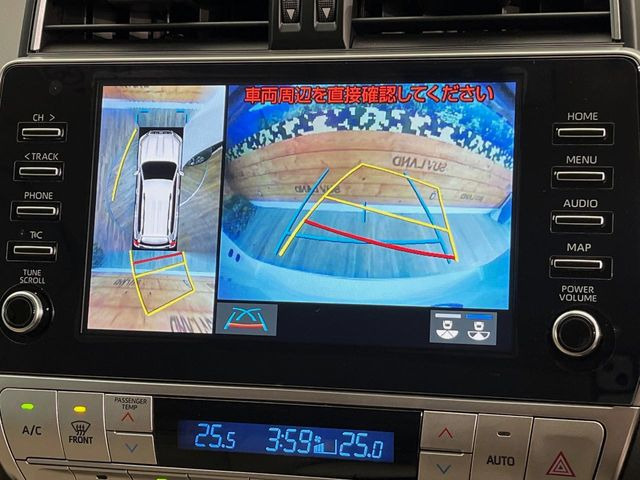 �y�p�m���~�b�N�r���[���j�^�[�z��p�̃J�����ɂ��A�ォ�猩���낵���悤�Ȏ��_��360�x�N���}�̎��͂��m�F���邱�Ƃ��ł��܂������p�������m�F���₷���A�����ꏊ�ł̐؂�Ԃ��⒓�Ԃ��X���[�Y�ɍs���܂��B