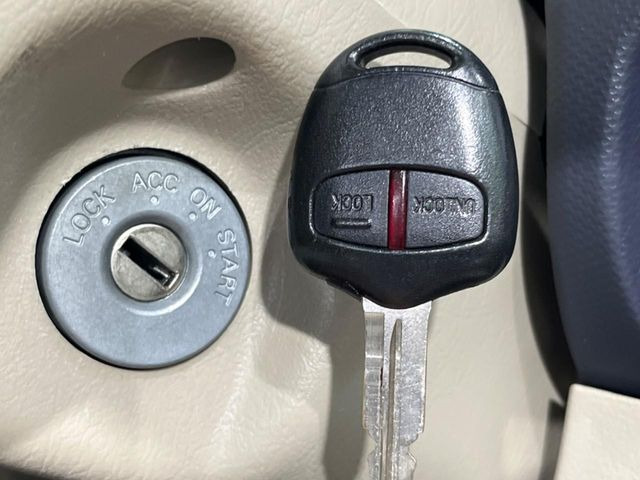 �y�L�[���X�z�������ꂽ�ꏊ����ł��{�^����Ńh�A�̊J���E�{�����ł���̂łƂ��Ă��֗�!�h�A�̌�������ɏ������邱�Ƃ�����܂����