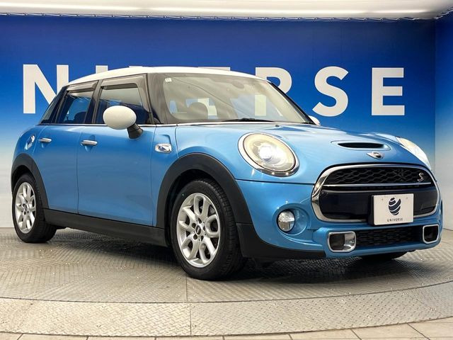 �������t�т̕ۏ؂̑��A���S�̍Œ�3�N�E���s�������ۏ�(�L��)�����p�ӁB�A���Ԃ����S���Ă��y���݂���������l�A�ۏؓ��e���[���͂������A�����_��&�I�C�������⃍�[�h�T�[�r�X���t�т��Ă���܂��B