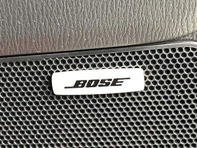 �yBOSE�T�E���h�V�X�e���z���[�J�[�I�v�V�����̍��i�ʃT�E���h�V�X�e���𓋍ځB��p�̃`���[�j���O���{���ꂽ�召�l�X�ȃX�s�[�J�[����ǎ��ȃT�E���h���t�ł��A�Տꊴ���ӂ�鉹����Ԃ����o���܂��B