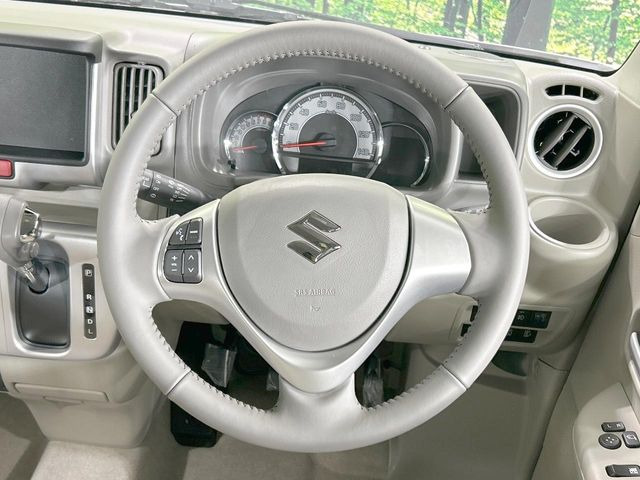 �y�����v�����X�e�A�����O�z�㎿�Ȋv���g�p���邱�ƂŁA��ɂ����������݂ƂĂ��^�]���₷���n���h���ł���