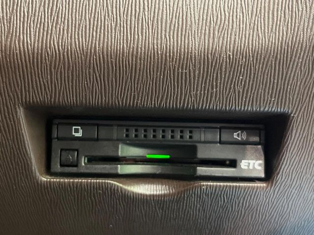 【ETC】高速道路の料金所をストレスなく通過!話題のスポットやサービスエリアに多い「スマートIC」利用時は必須のアイテムです。当店でセットアップを実施、ご納車当日からすぐにご利用いただけます!