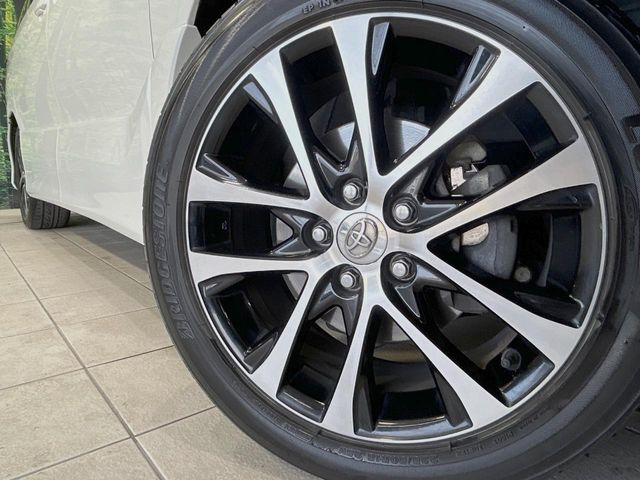 �y����18�C���`�A���~�z�C�[���z�O�ςɃ}�b�`���������A���~�z�C�[���𑕒����Ă���܂��B�e��ЊO�A���~�z�C�[����A�X�^�b�h���X�^�C�����戵�����Ă���܂��B���񂲑��k����������