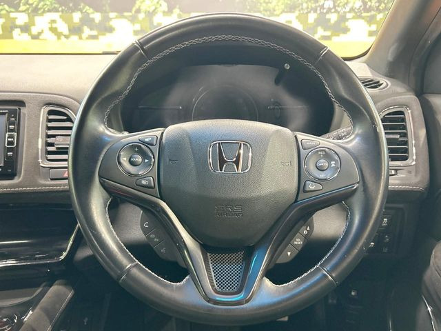 �y�����v�����X�e�A�����O�z�㎿�Ȋv���g�p���邱�ƂŁA��ɂ����������݂ƂĂ��^�]���₷���n���h���ł���