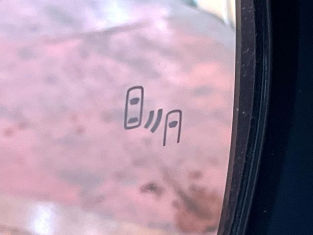 �y�u���C���h�X�|�b�g���j�^�[�z���s���A�h�A�~���[�̎��p�ɂȂ�₷���ӏ��Ɍ㑱�Ԃ��ڋ߂���ƃT�C�h�~���[�̃����Y�Ɍx����\��!�h���C�o�[�ɒ��ӊ��N�����Ă���܂��B